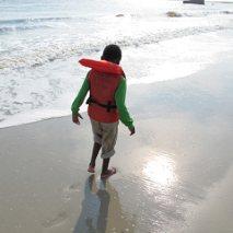 Surrogate Tapping for Trauma - Jonathan at Beach